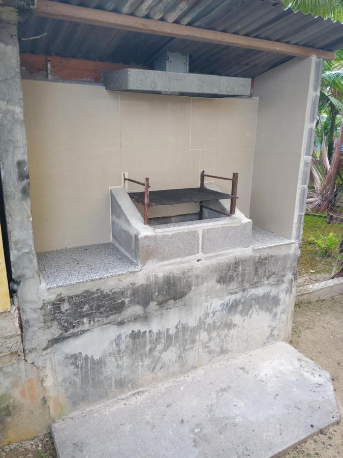 Kevin Kondos Bocas del Toro Exterior foto