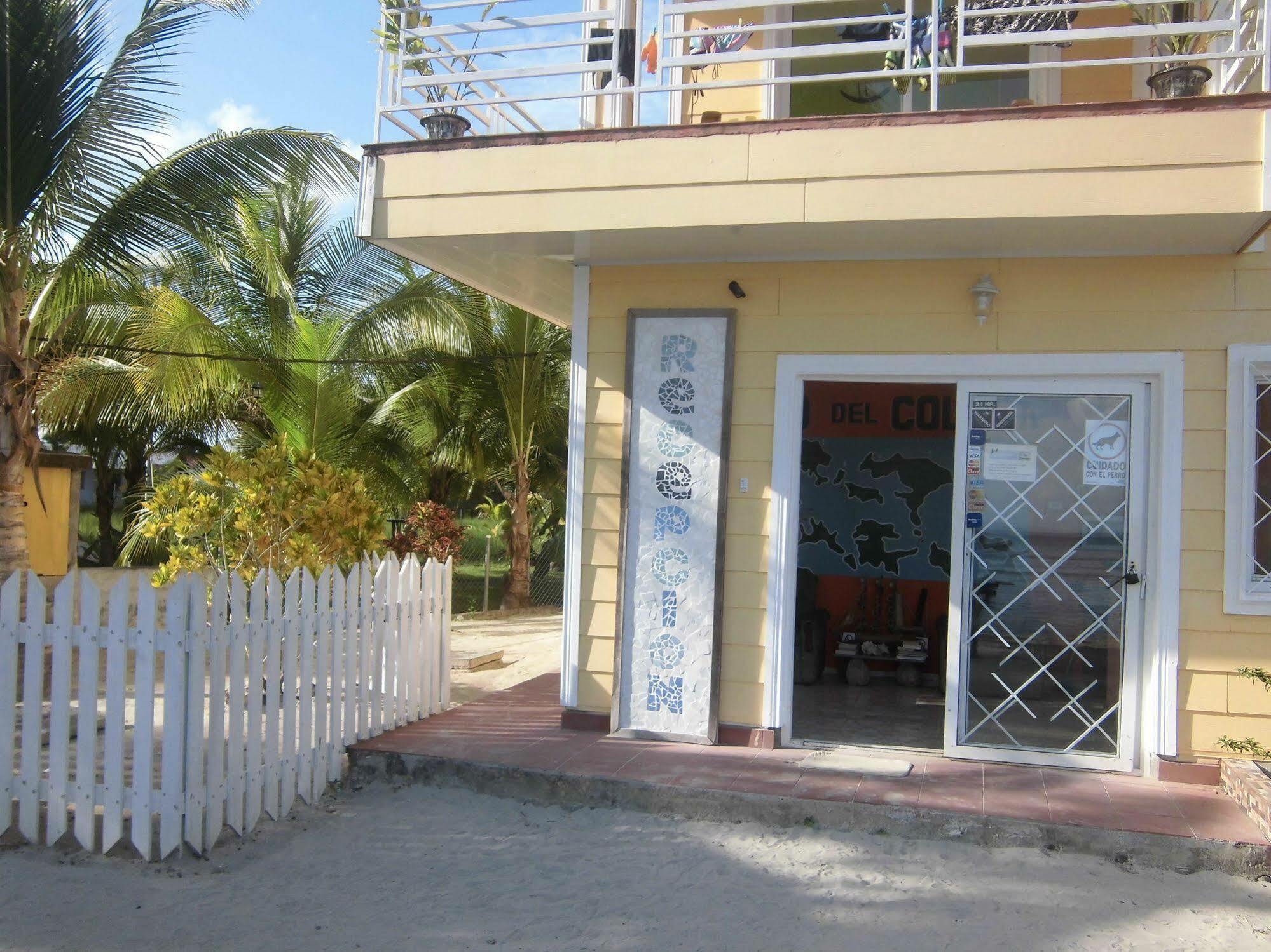 Kevin Kondos Bocas del Toro Exterior foto