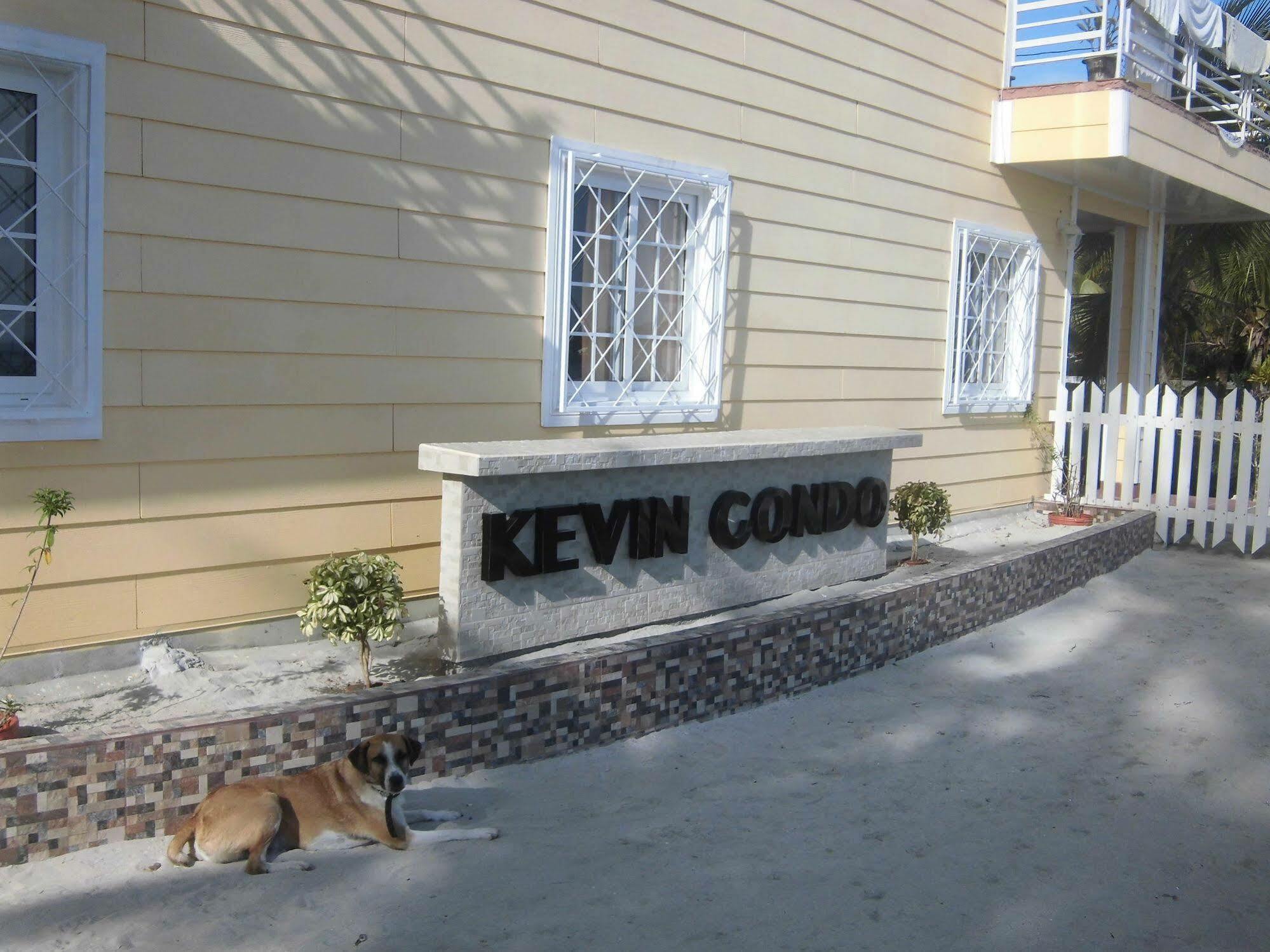Kevin Kondos Bocas del Toro Exterior foto
